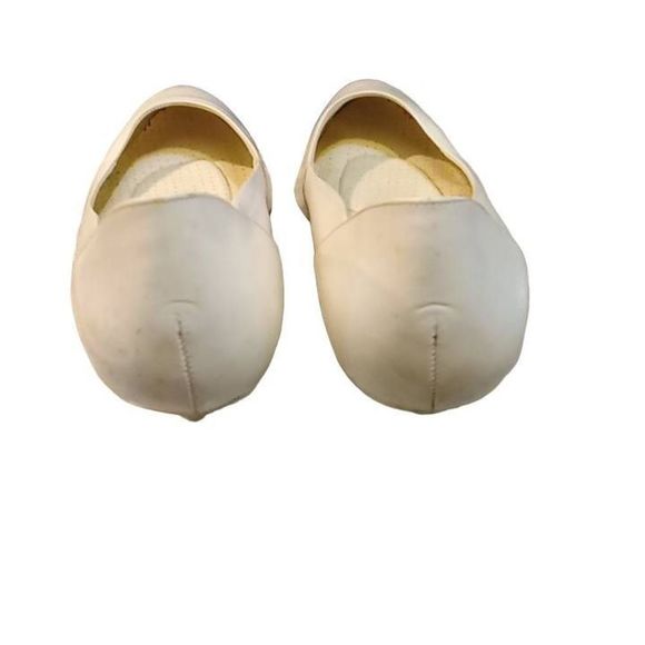 Rafferty Off-White Kitten Heels Women's Size 10 - Picture 4 of 8